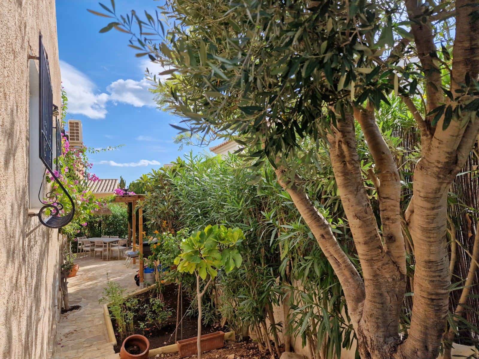 2 sovrum Lägenhet att hyra i Cumbre del Sol - 1 250 € (Ref: 10044212)