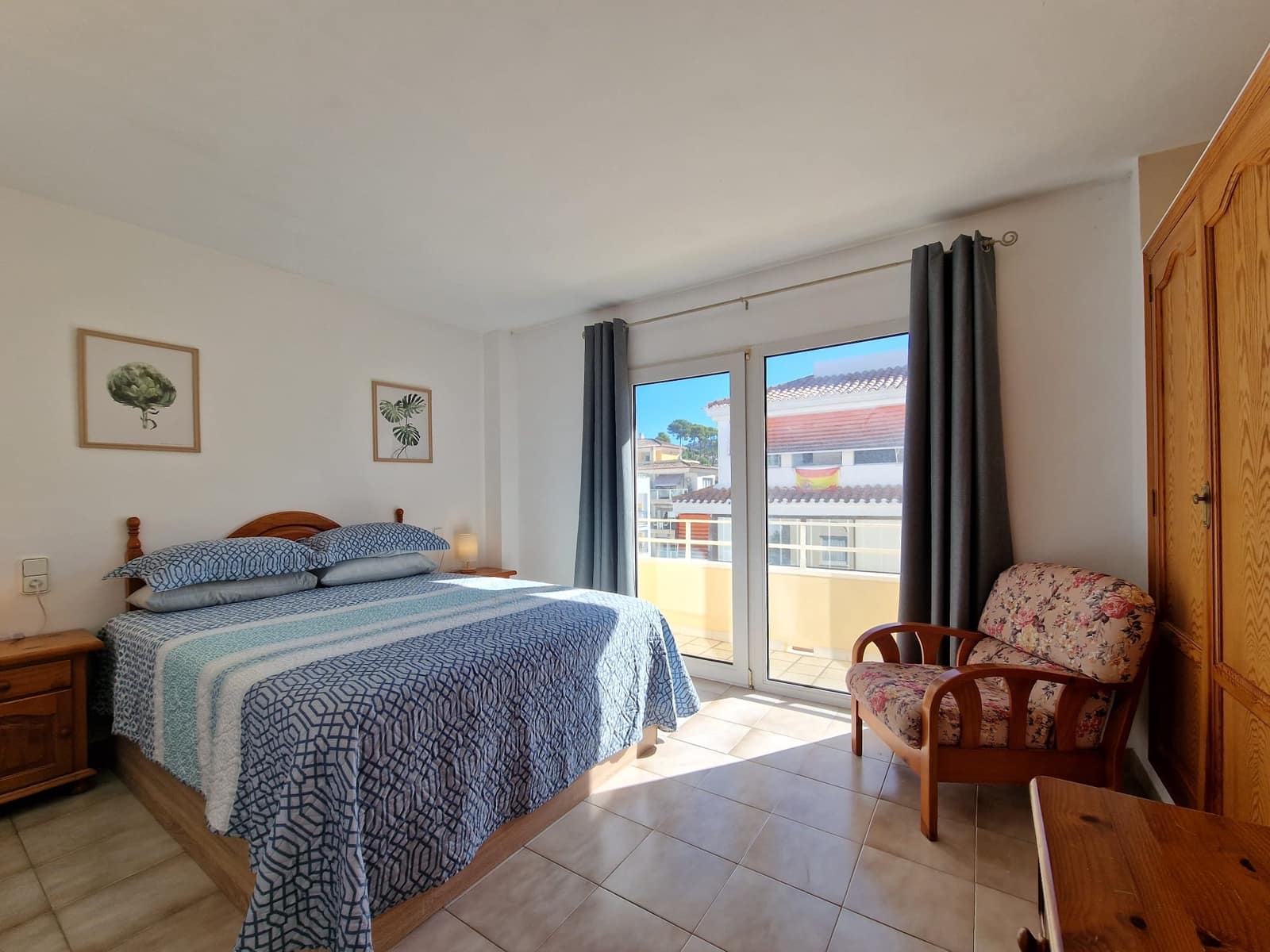 Appartement de 2 chambres à louer à Teulada - 1 200 € (Ref: 10140228)