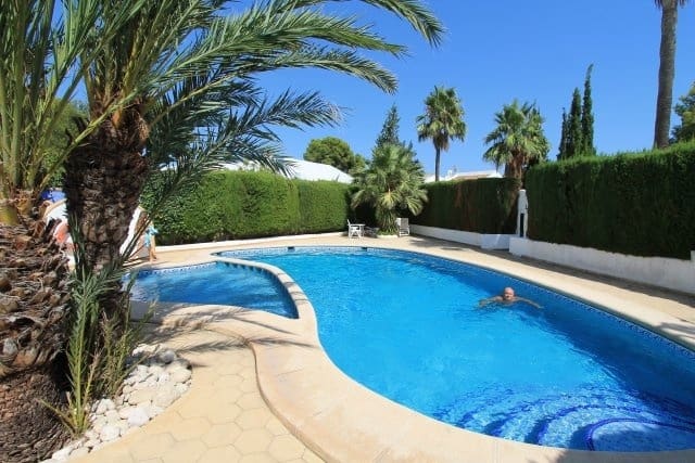 3 soveværelse Byhus til leje i Moraira med swimmingpool - € 1.300 (Ref: 8343426)