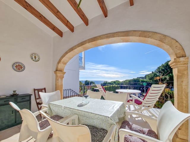 3 makuuhuone Omakotitalo vuokrattavana paikassa Moraira, Teulada-Moraira mukana uima-altaan - 1 300 € (Ref: 8343426)