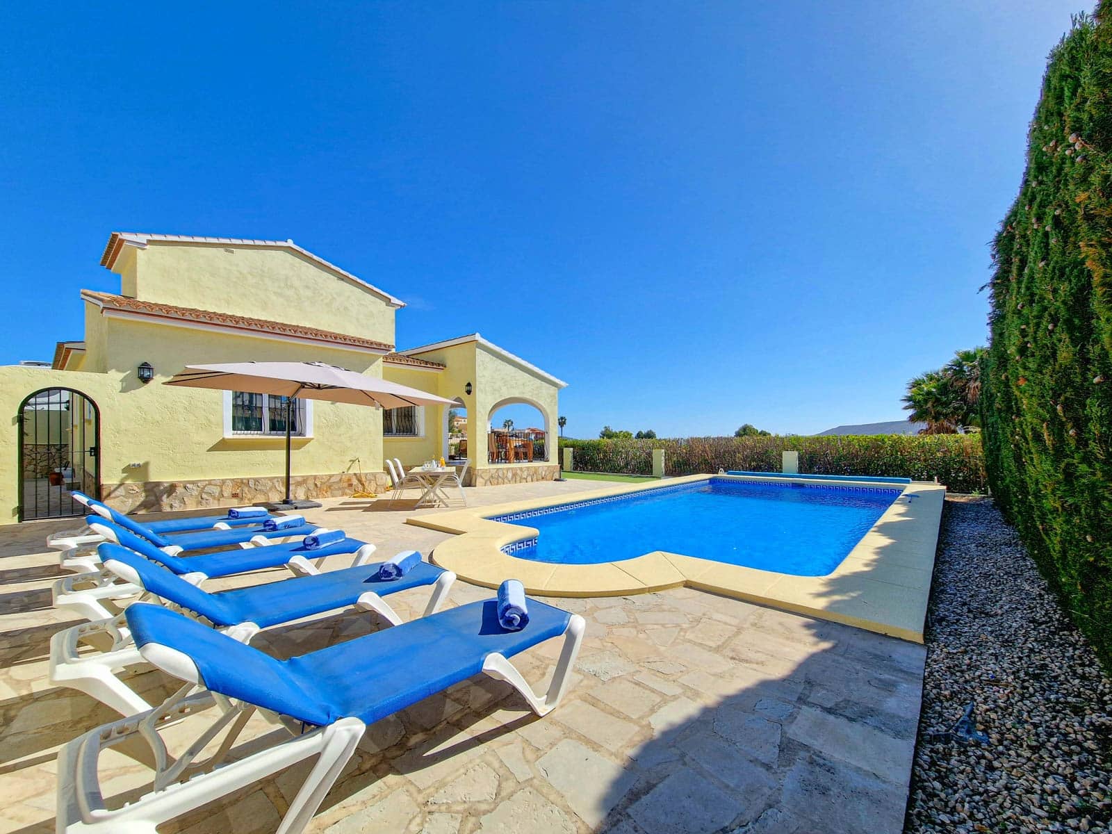 3 bedroom Villa for holiday rental in Benitachell / Benitatxell with garage - € 245 (Ref: 8346729)