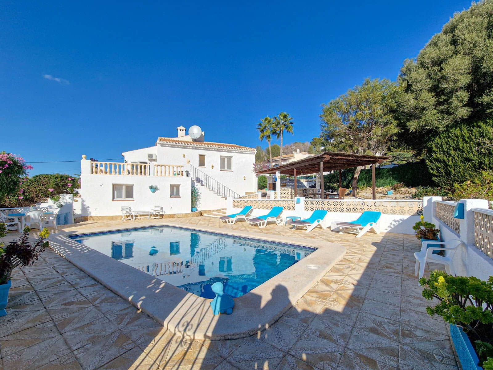 4 makuuhuone Huvila lomavuokrausta paikassa Pinosol mukana uima-altaan - 2 700 € (Ref: 8802941)