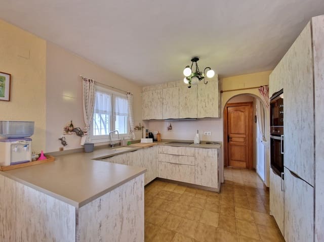 2 soveværelse Bungalow til leje i Teulada, Teulada-Moraira - € 1.500 (Ref: 9124296)