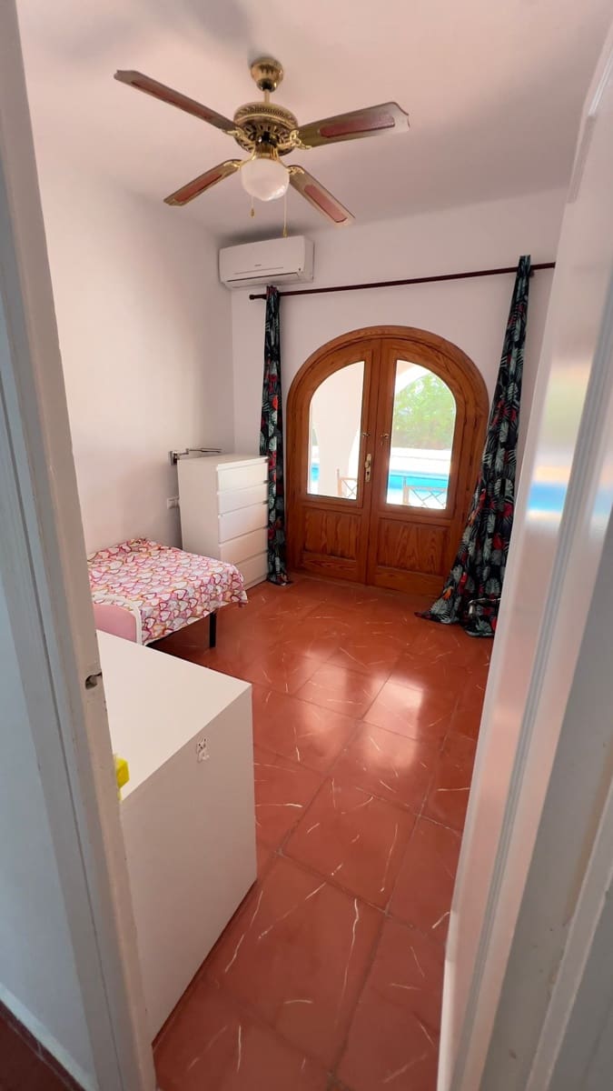 4 soveværelse Villa til leje i Moraira - € 3.800 (Ref: 9195234)