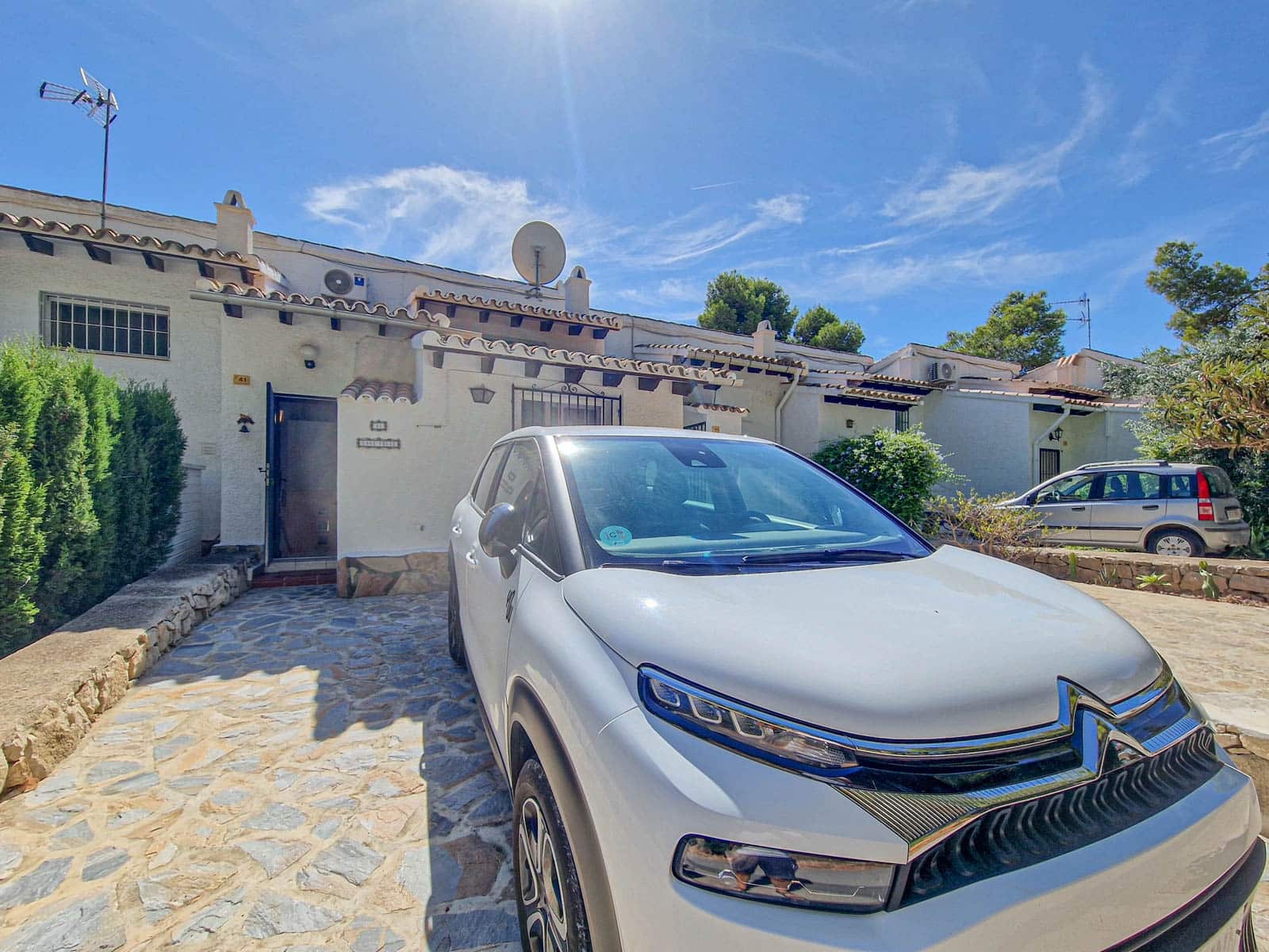 2 makuuhuone Bungalow vuokrattavana paikassa Moraira - 1 000 € (Ref: 9225999)