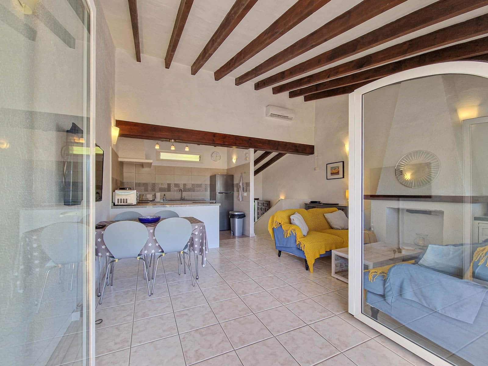 2 makuuhuone Bungalow vuokrattavana paikassa Moraira - 1 000 € (Ref: 9225999)