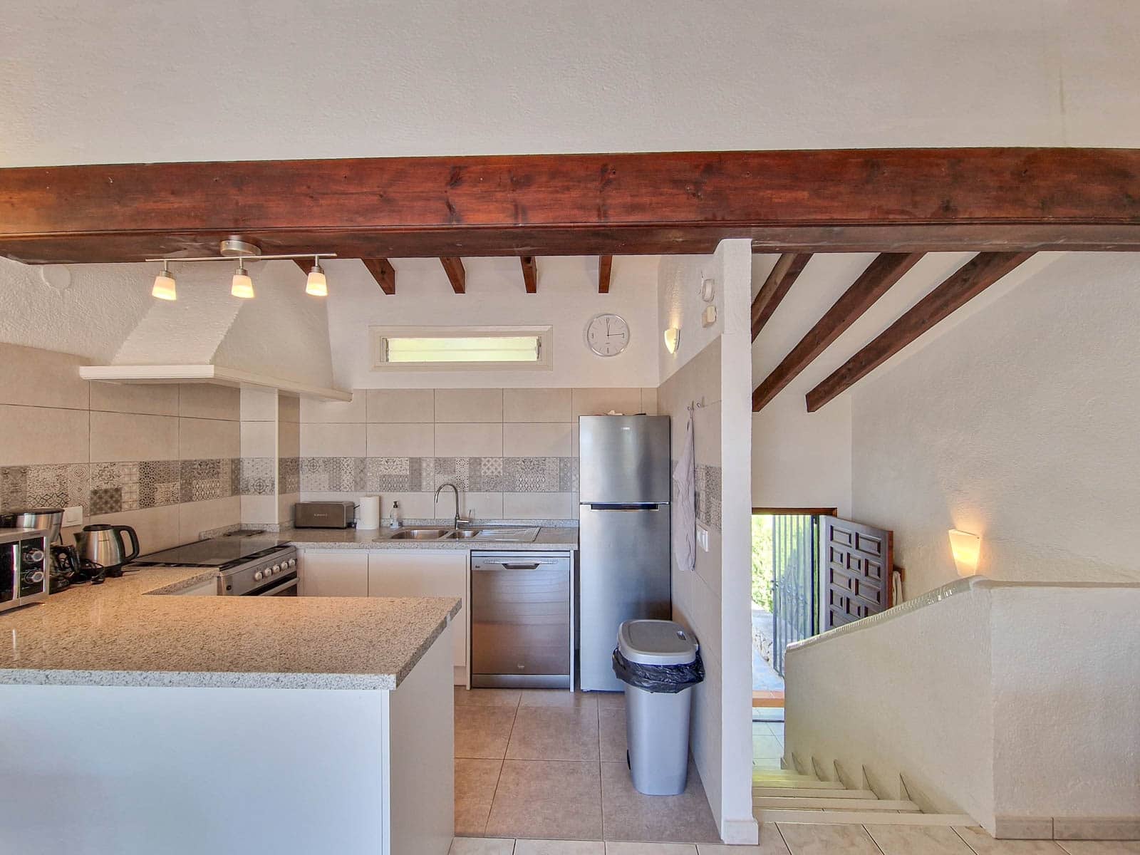 2 makuuhuone Bungalow vuokrattavana paikassa Moraira - 1 000 € (Ref: 9225999)