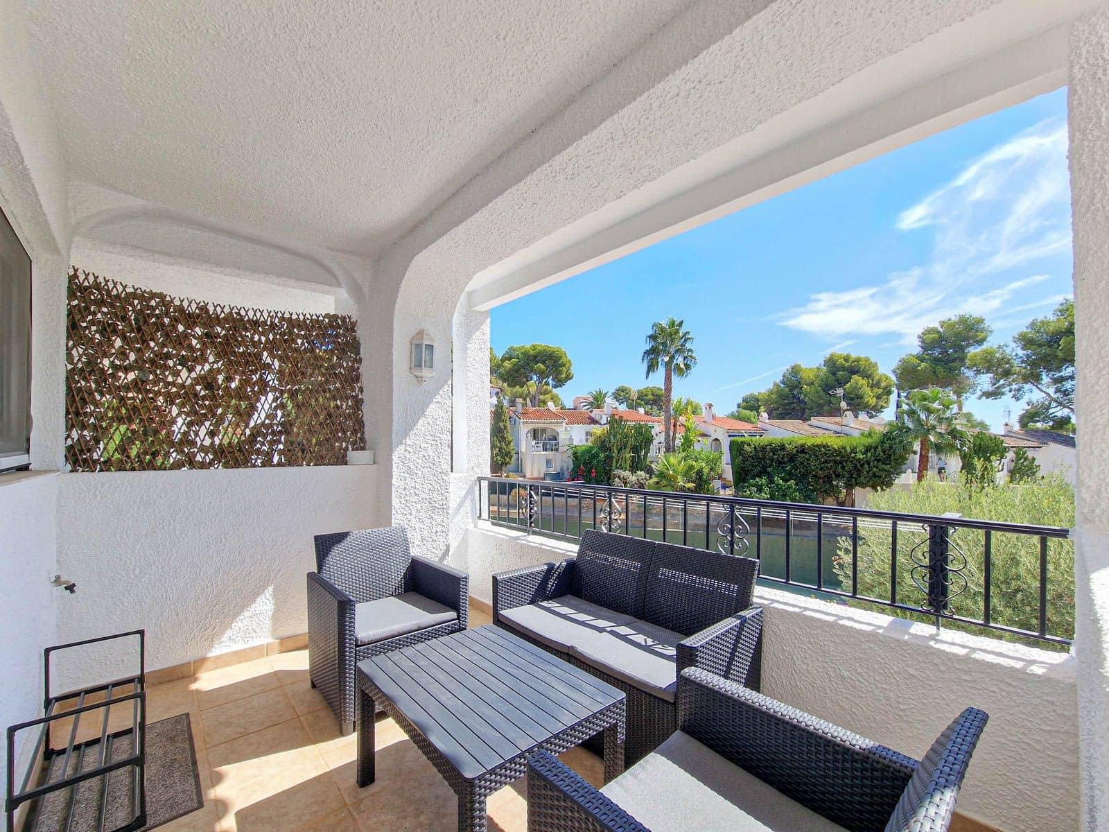 2 makuuhuone Bungalow vuokrattavana paikassa Moraira - 1 000 € (Ref: 9225999)