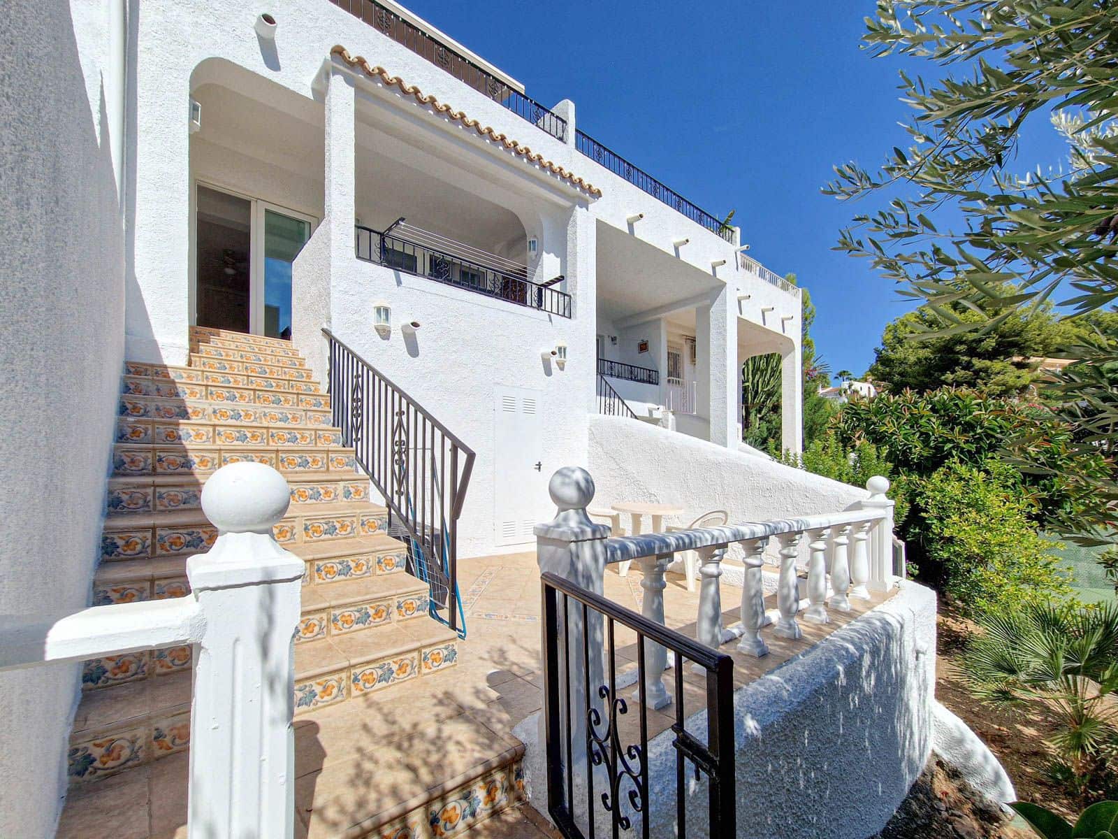 2 makuuhuone Bungalow vuokrattavana paikassa Moraira - 1 000 € (Ref: 9225999)