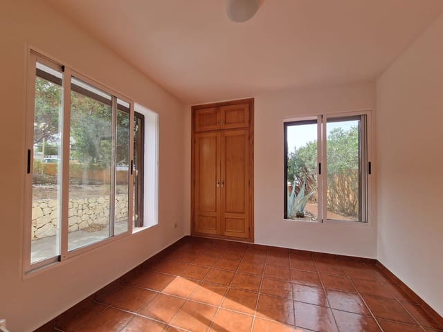 3 makuuhuone Omakotitalo vuokrattavana paikassa Teulada Pueblo, Teulada-Moraira - 1 800 € (Ref: 9226000)