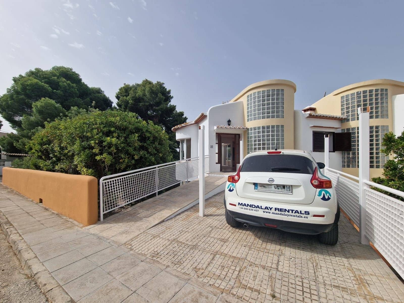 3 soveværelse Byhus til leje i Teulada - € 1.800 (Ref: 9226000)