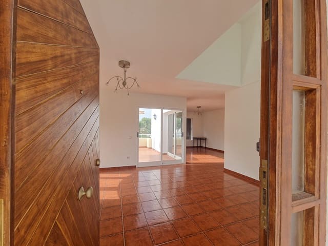 3 makuuhuone Omakotitalo vuokrattavana paikassa Teulada Pueblo, Teulada-Moraira - 1 800 € (Ref: 9226000)