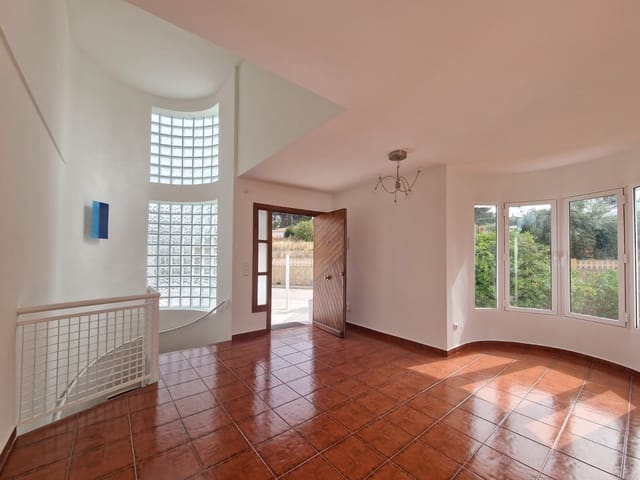 3 makuuhuone Omakotitalo vuokrattavana paikassa Teulada Pueblo, Teulada-Moraira - 1 800 € (Ref: 9226000)