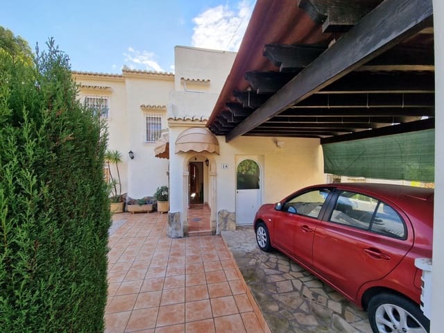 3 bedroom Villa for rent in Teulada Pueblo, Teulada-Moraira - € 1,400 (Ref: 9283094)