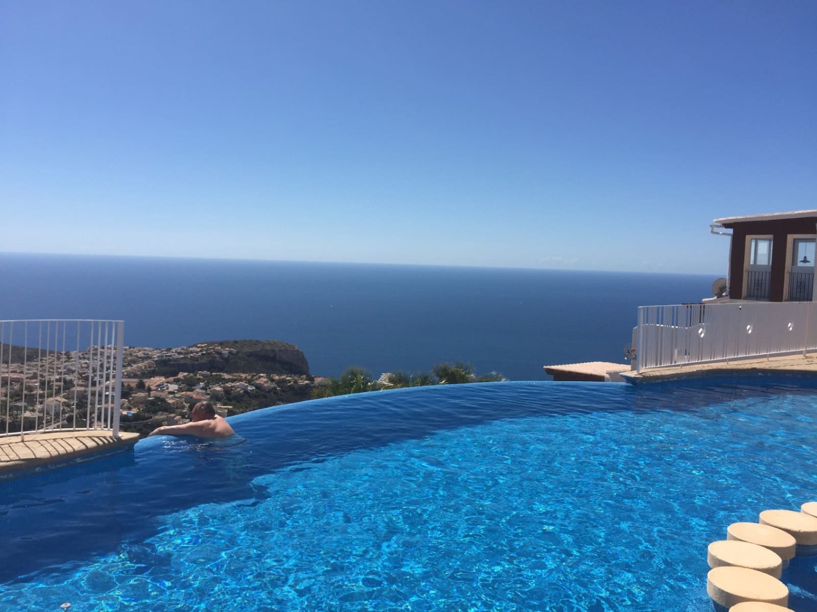 2 makuuhuone Huoneisto vuokrattavana paikassa Cumbre del Sol - 1 100 € (Ref: 9315170)