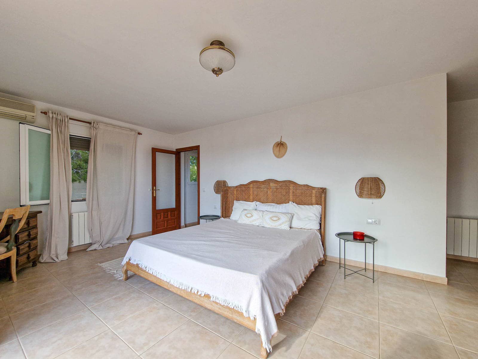 2 makuuhuone Huvila vuokrattavana paikassa Teulada - 3 000 € (Ref: 9379874)