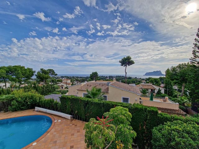 2 soveværelse Villa til leje i Teulada Pueblo, Teulada-Moraira - € 3.000 (Ref: 9379874)