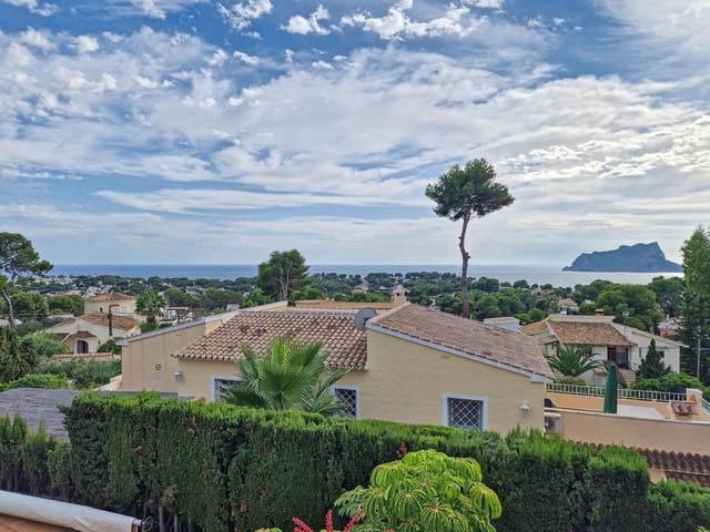 2 soveværelse Villa til leje i Teulada Pueblo, Teulada-Moraira - € 3.000 (Ref: 9379874)