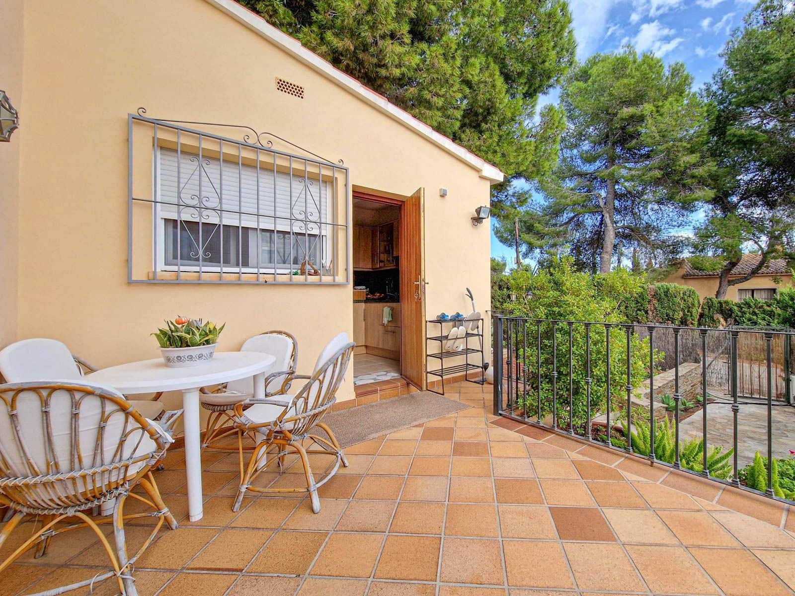 2 makuuhuone Huvila vuokrattavana paikassa Teulada - 3 000 € (Ref: 9379874)