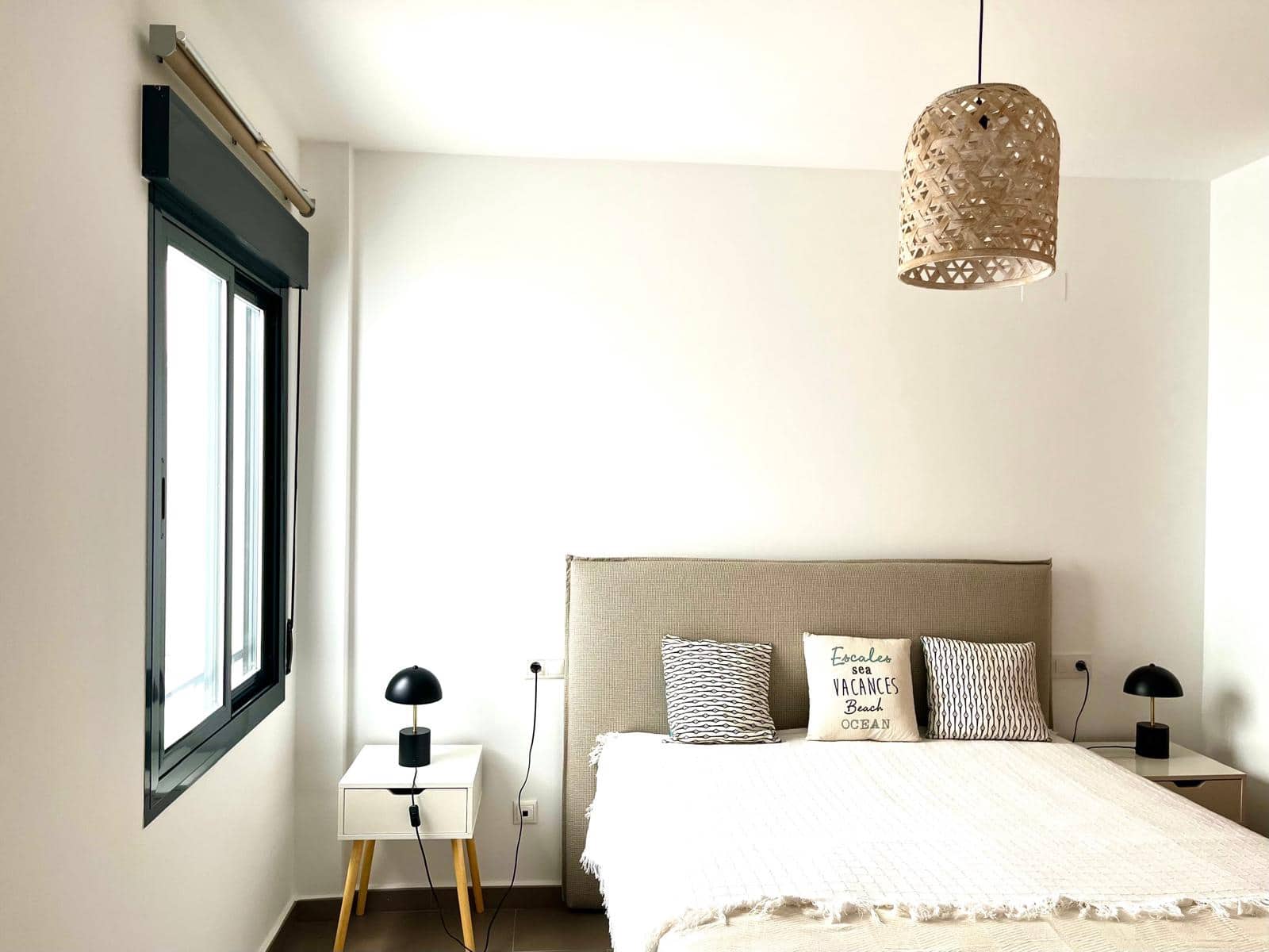 2 slaapkamer Appartement te huur in Benitachell / Benitatxell - € 850 (Ref: 9471623)