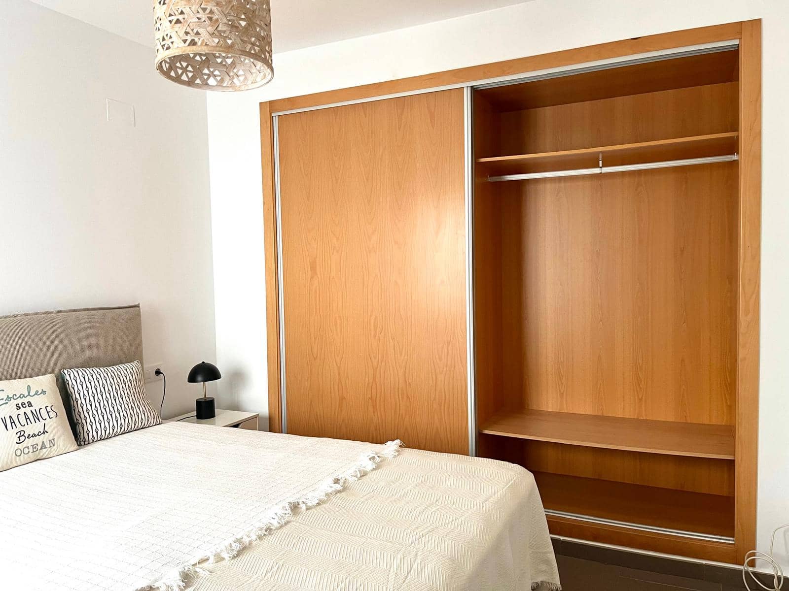 2 slaapkamer Appartement te huur in Benitachell / Benitatxell - € 850 (Ref: 9471623)