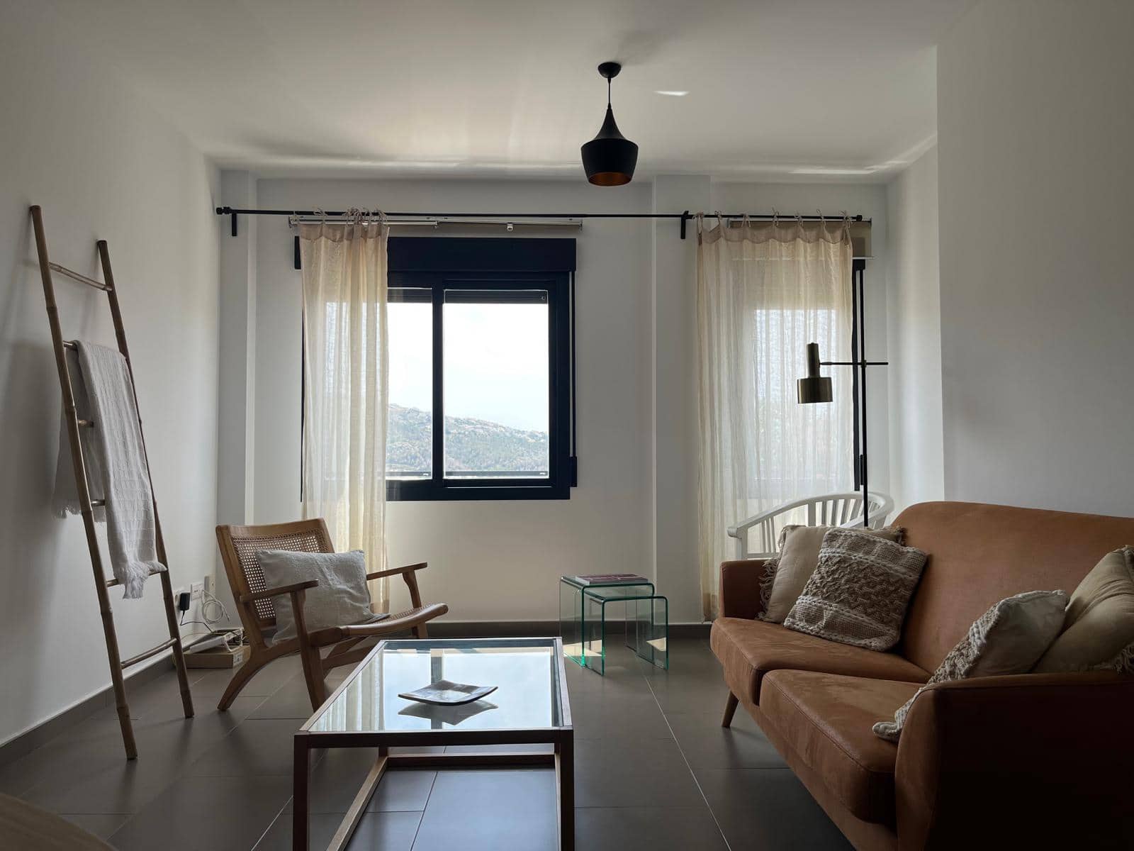 2 slaapkamer Appartement te huur in Benitachell / Benitatxell - € 850 (Ref: 9471623)