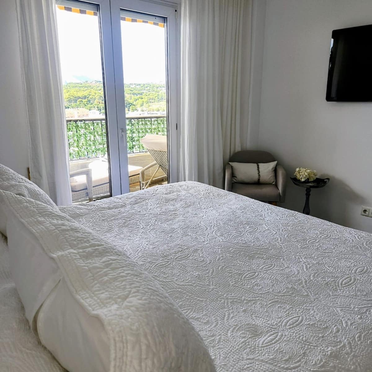 2 soverom Leilighet til leie i Moraira - € 1 150 (Ref: 9569535)