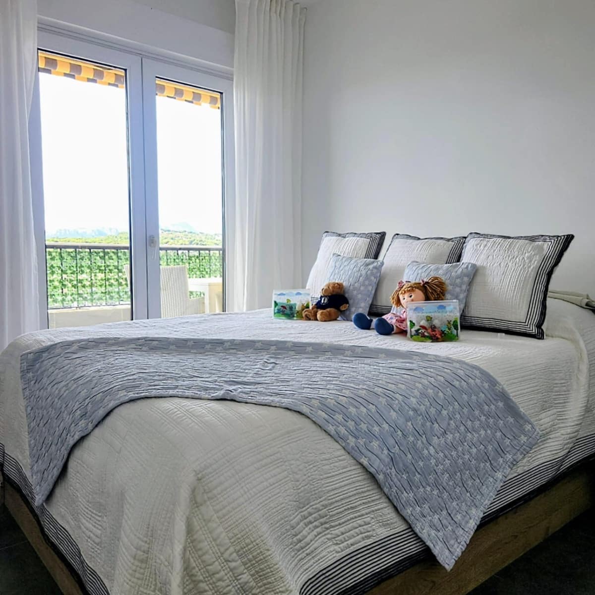 2 soverom Leilighet til leie i Moraira - € 1 150 (Ref: 9569535)