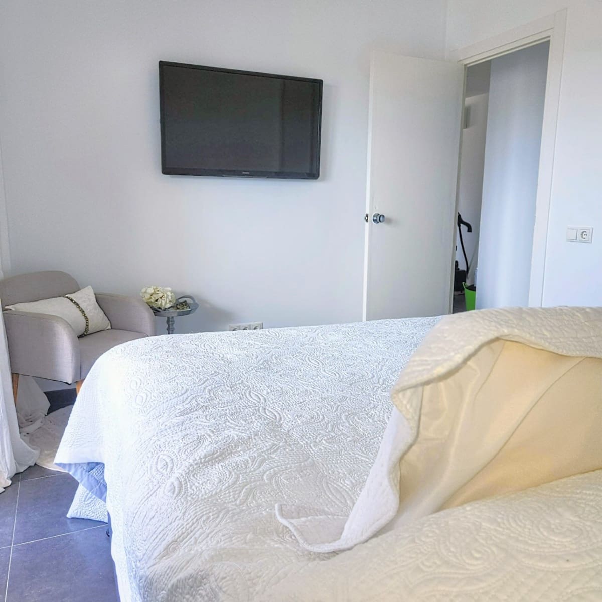 2 soverom Leilighet til leie i Moraira - € 1 150 (Ref: 9569535)