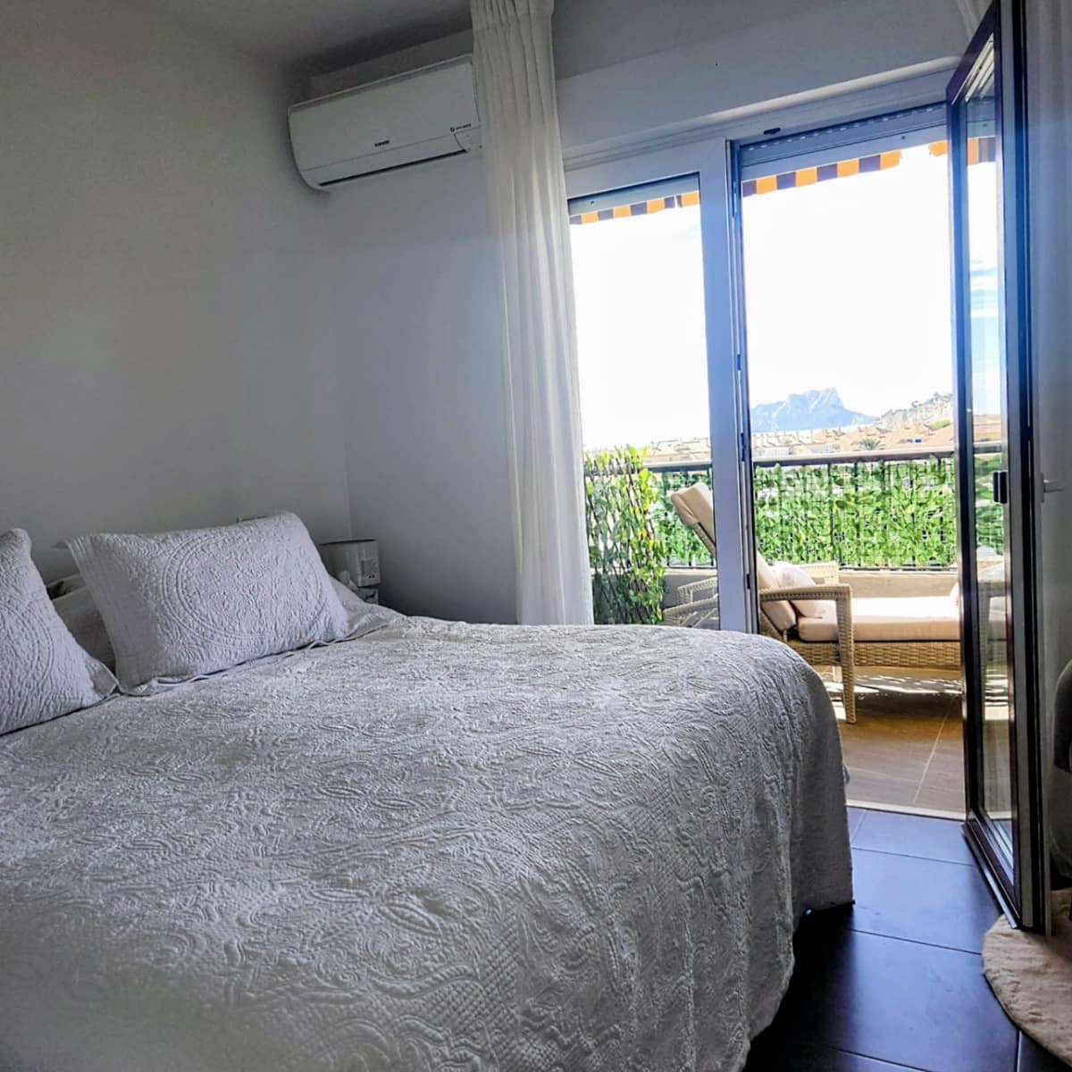 2 soverom Leilighet til leie i Moraira - € 1 150 (Ref: 9569535)