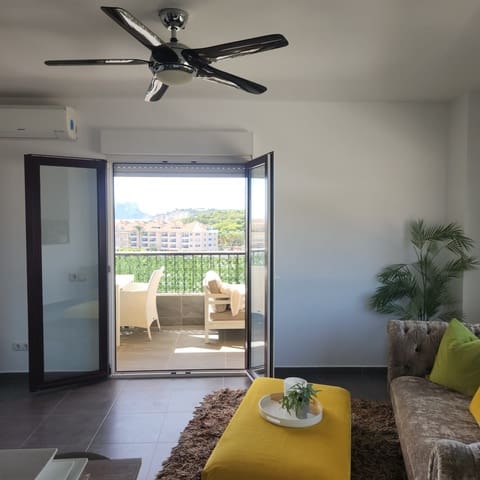 2 soverom Leilighet til leie i Moraira, Teulada-Moraira - € 1 150 (Ref: 9569535)