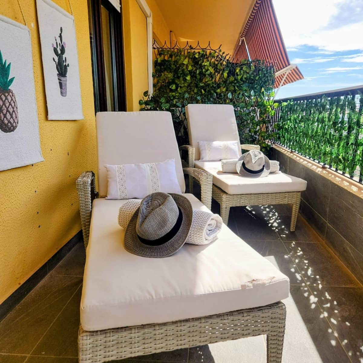 2 soverom Leilighet til leie i Moraira - € 1 150 (Ref: 9569535)