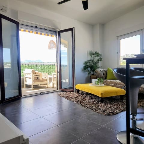 2 soverom Leilighet til leie i Moraira, Teulada-Moraira - € 1 150 (Ref: 9569535)