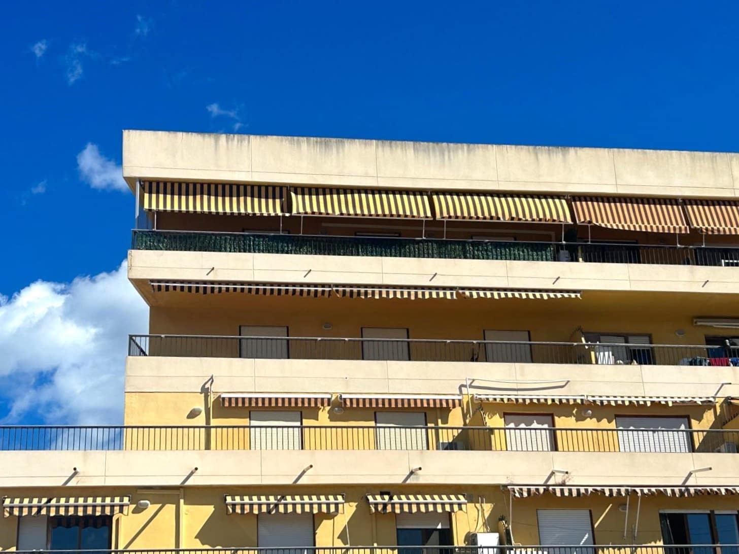 2 soverom Leilighet til leie i Moraira - € 1 150 (Ref: 9569535)