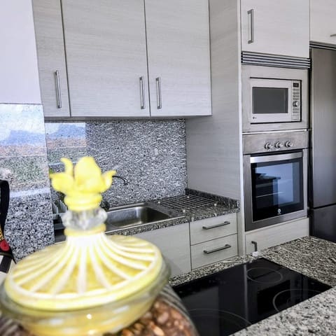 2 soverom Leilighet til leie i Moraira, Teulada-Moraira - € 1 150 (Ref: 9569535)