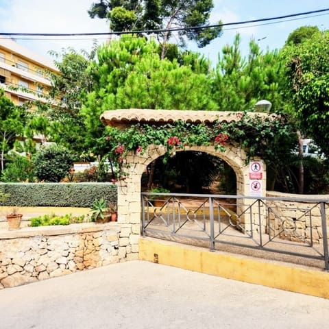 2 soverom Leilighet til leie i Moraira, Teulada-Moraira - € 1 150 (Ref: 9569535)