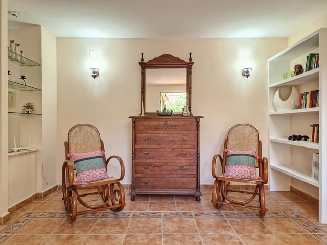 3 Zimmer Villa zu vermieten in Teulada Pueblo, Teulada-Moraira - 1.550 € (Ref: 9569540)