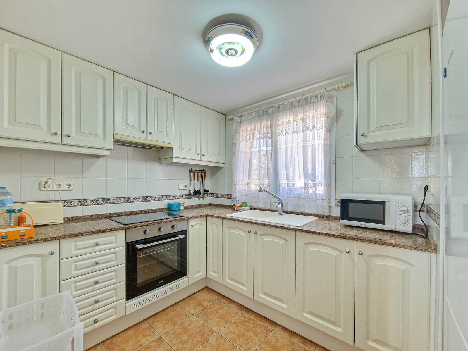 3 quarto Moradia para arrendar em Teulada - 1 550 € (Ref: 9569540)