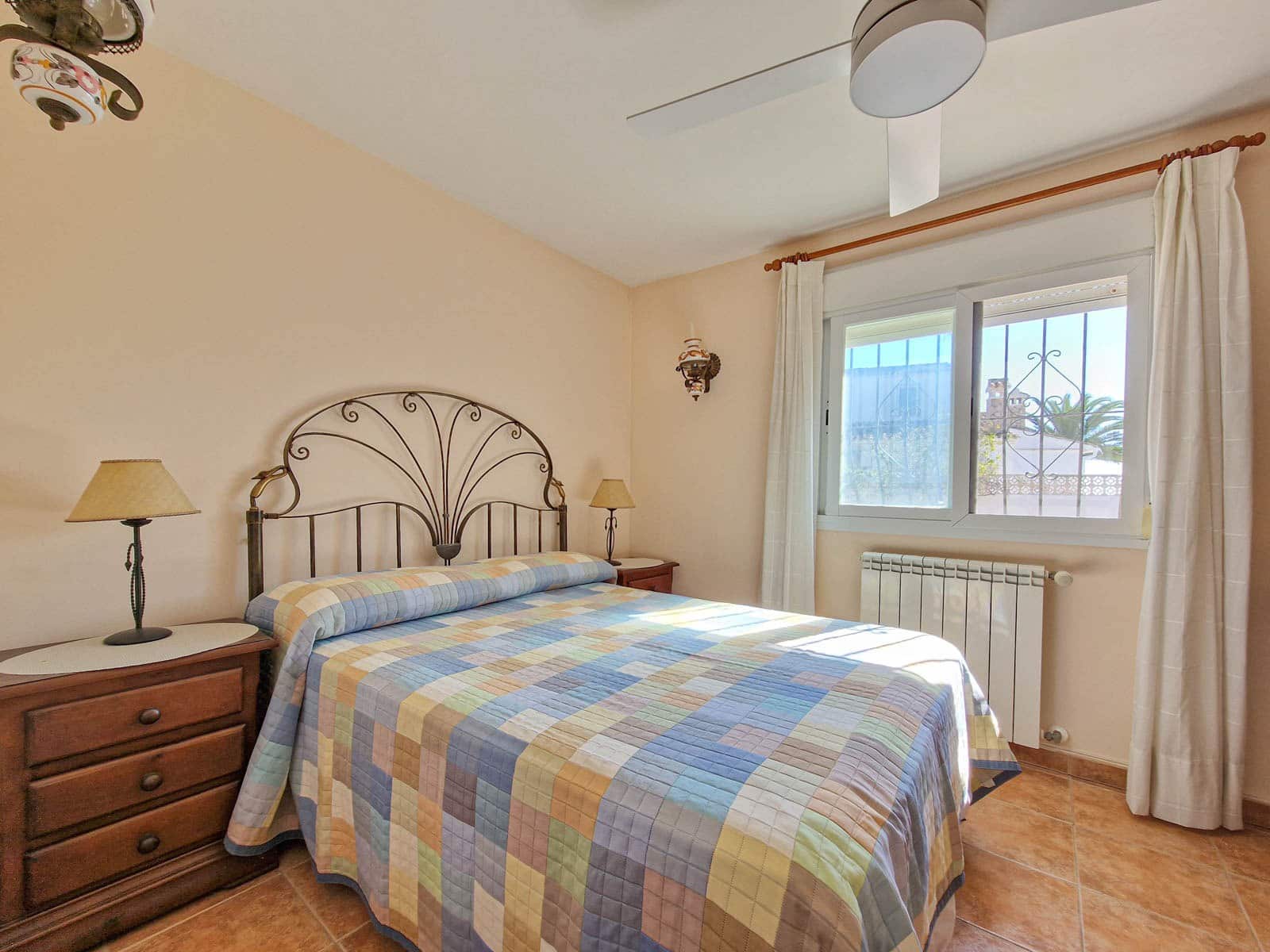 3 quarto Moradia para arrendar em Teulada - 1 550 € (Ref: 9569540)