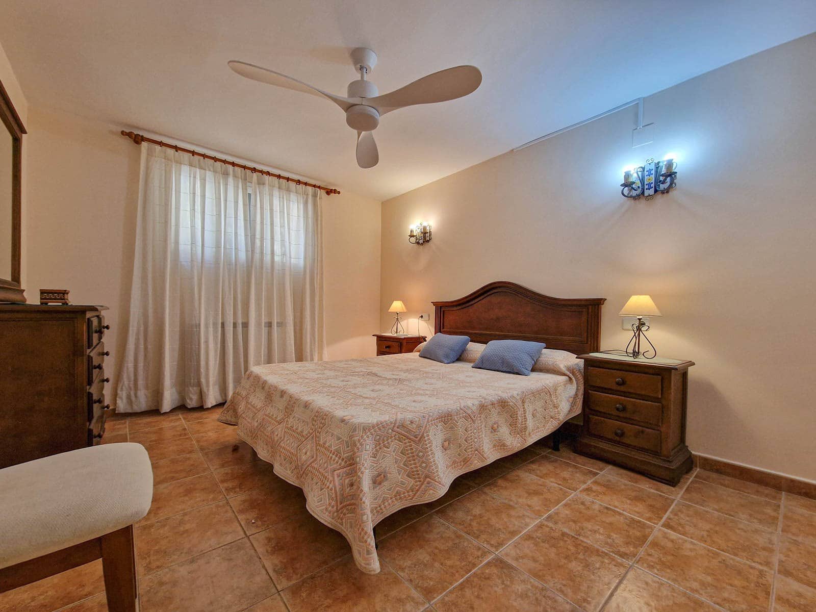 3 quarto Moradia para arrendar em Teulada - 1 550 € (Ref: 9569540)