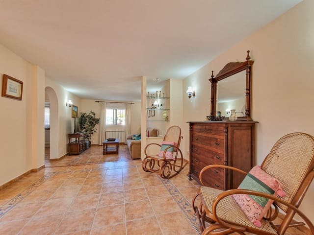 3 Zimmer Villa zu vermieten in Teulada Pueblo, Teulada-Moraira - 1.550 € (Ref: 9569540)