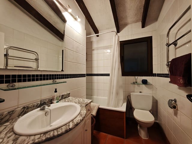 Chalet de 3 habitaciones en Teulada Pueblo, Teulada-Moraira en alquiler vacacional - 145 € (Ref: 9623123)