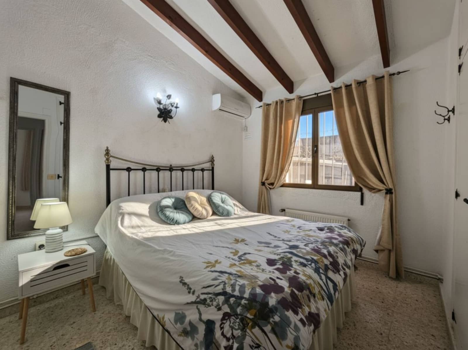 Chalet de 3 habitaciones en Teulada en alquiler vacacional - 145 € (Ref: 9623123)