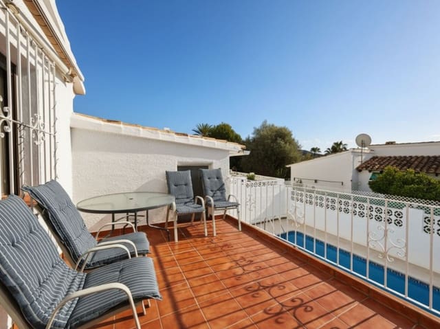 Chalet de 3 habitaciones en Teulada Pueblo, Teulada-Moraira en alquiler vacacional - 145 € (Ref: 9623123)