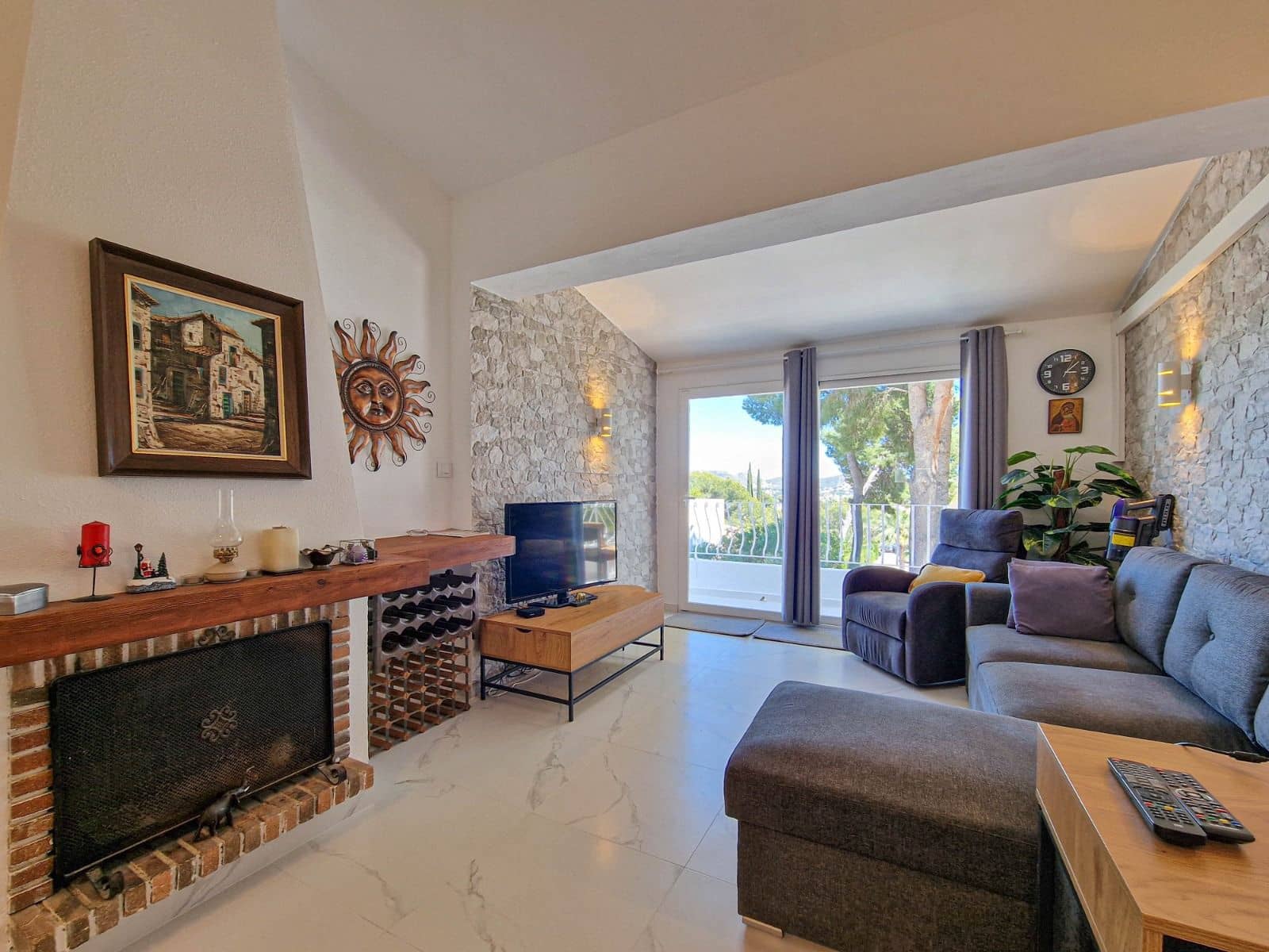 2 bedroom Bungalow for holiday rental in Moraira - € 175 (Ref: 9789467)