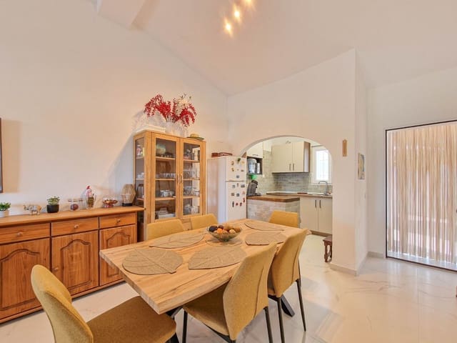 2 makuuhuone Bungalow lomavuokrausta paikassa Moraira, Teulada-Moraira - 175 € (Ref: 9789467)