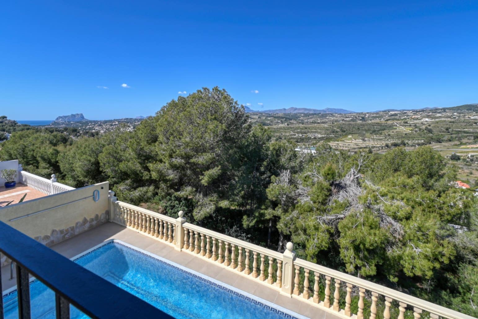 Villa/Maison de 3 chambres de location de vacances à Benitachell / Benitatxell - 345 € (Ref: 9793706)