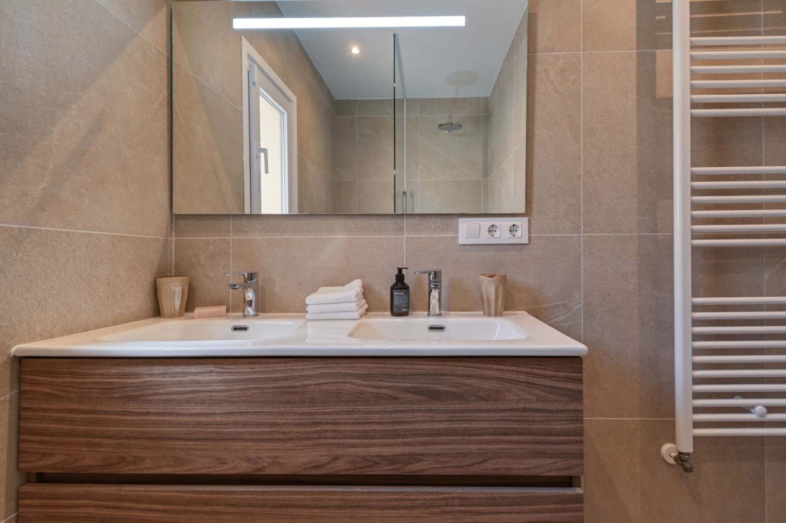 Villa/Maison de 3 chambres de location de vacances à Benitachell / Benitatxell - 345 € (Ref: 9793706)