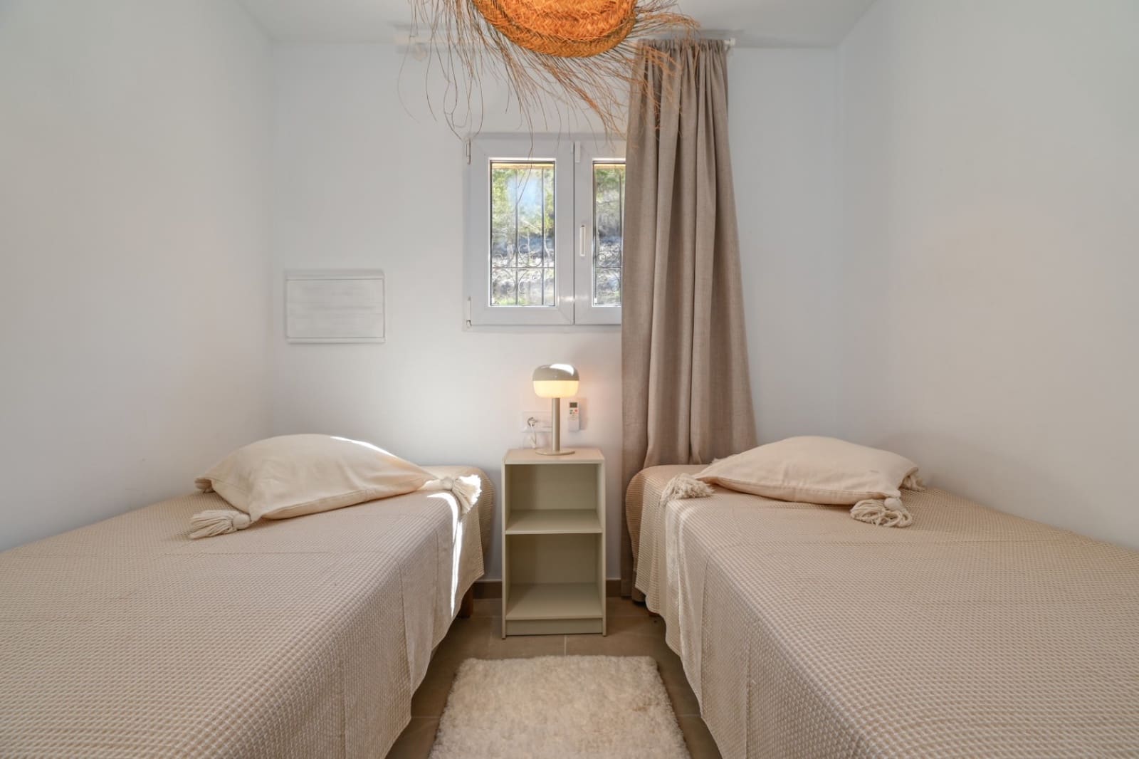 Villa/Maison de 3 chambres de location de vacances à Benitachell / Benitatxell - 345 € (Ref: 9793706)