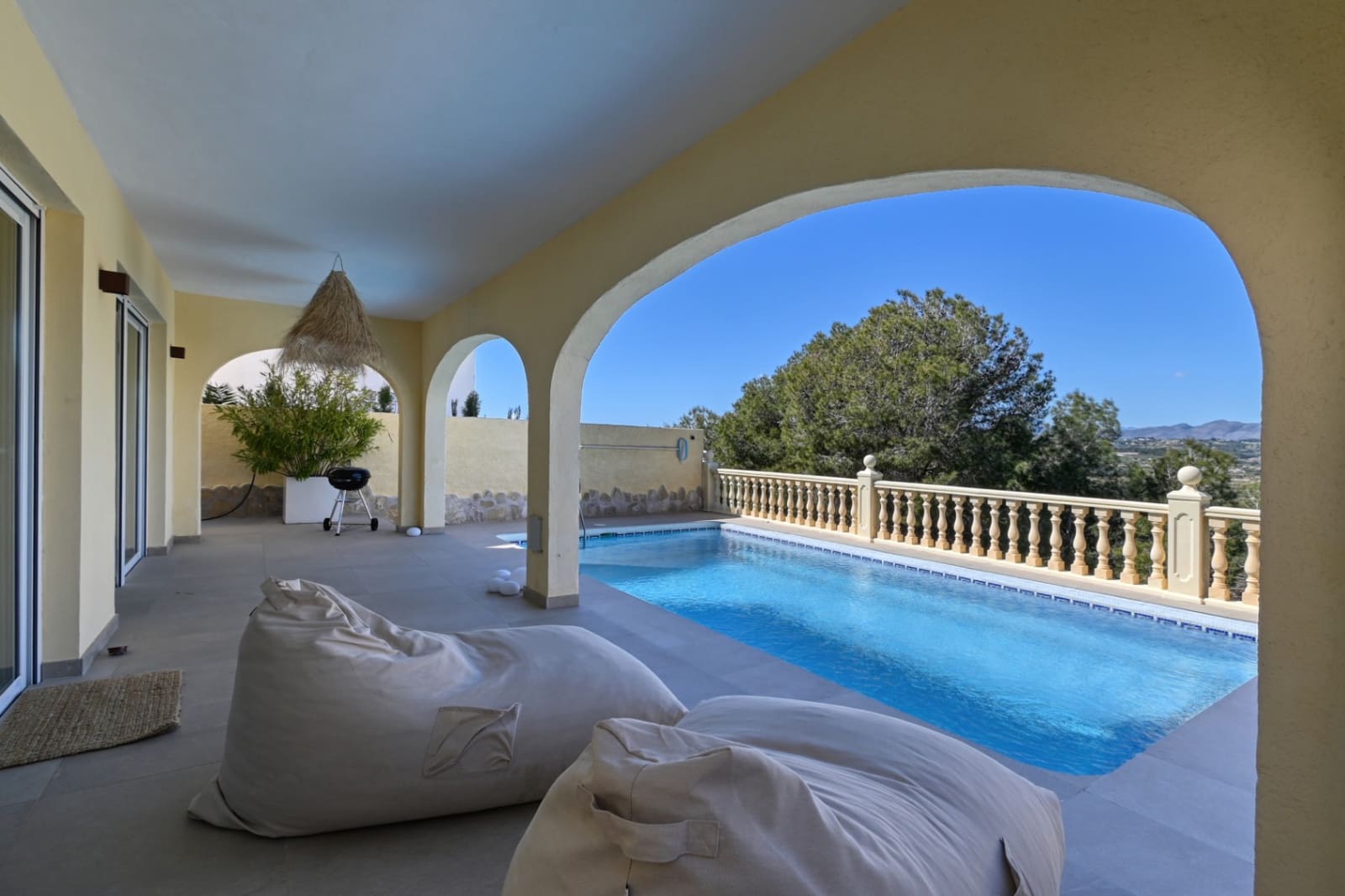 Villa/Maison de 3 chambres de location de vacances à Benitachell / Benitatxell - 345 € (Ref: 9793706)